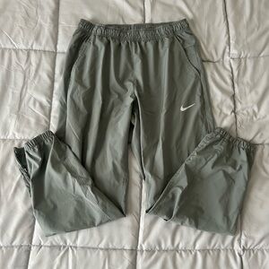 Men’s Large Nike Workout Joggers
